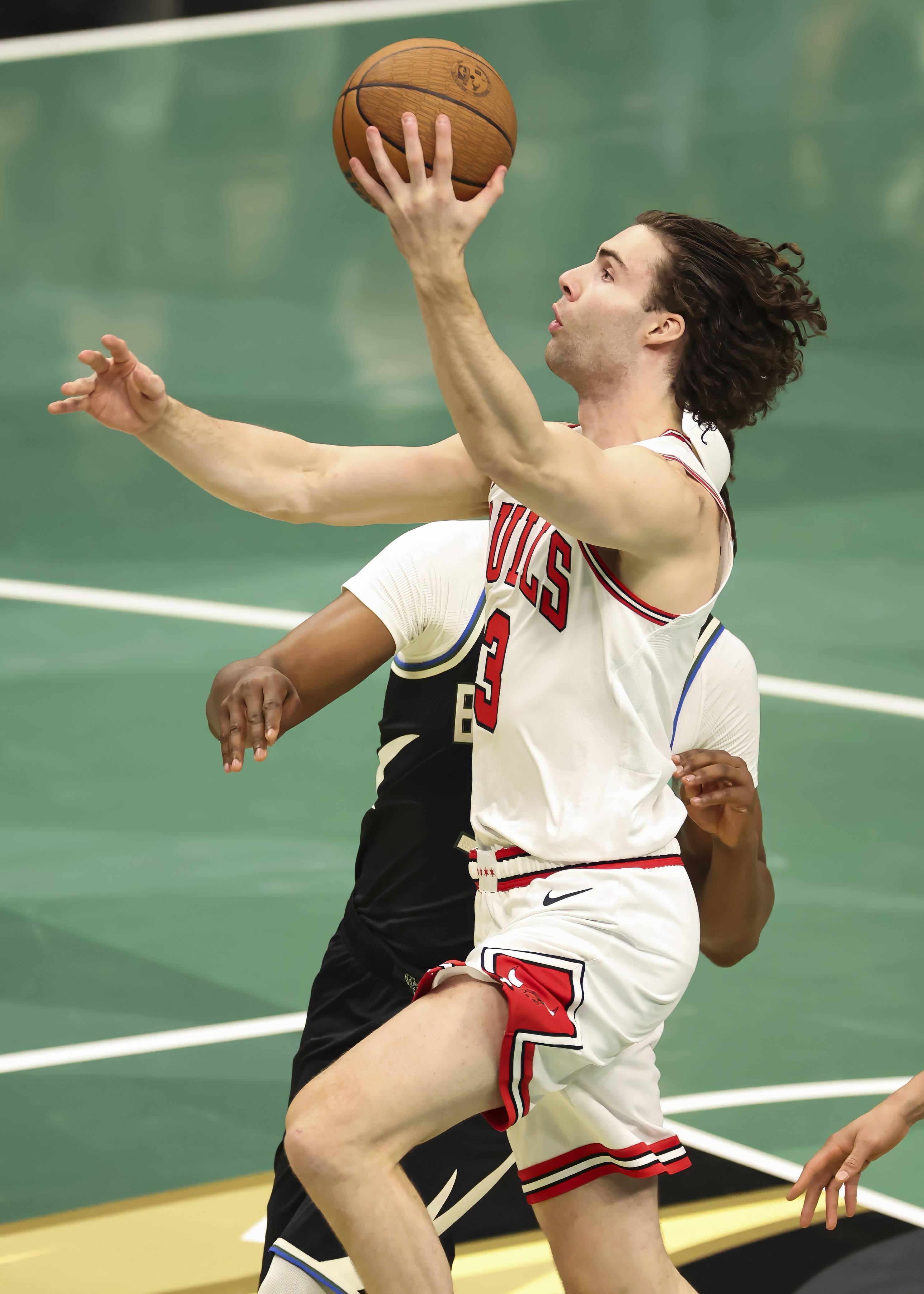 开云体育官网-山西队力克雄鹿，克莱关键制胜