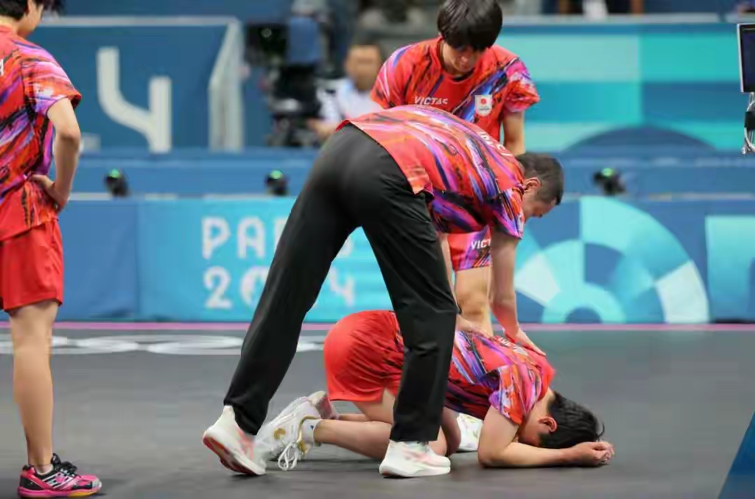 关于瑞典队鏖战奥地利队，张本智和带队取胜的信息